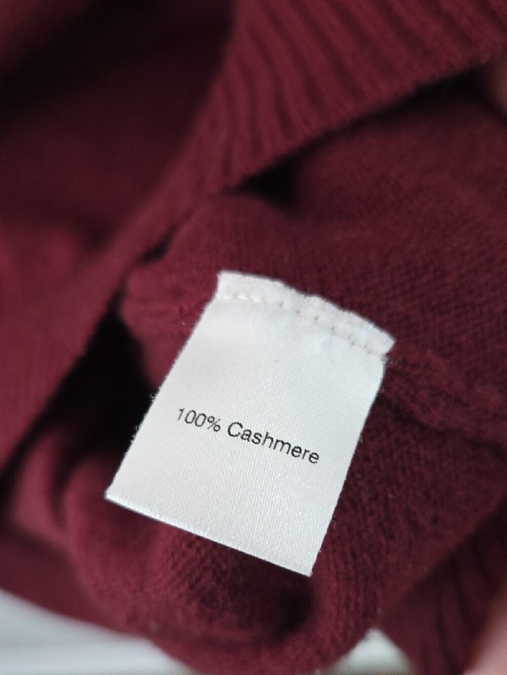 Saks Fifth Avenue Men’s Maroon Zip-Neck 100% Cashmere Sweater - Picture 7 of 7